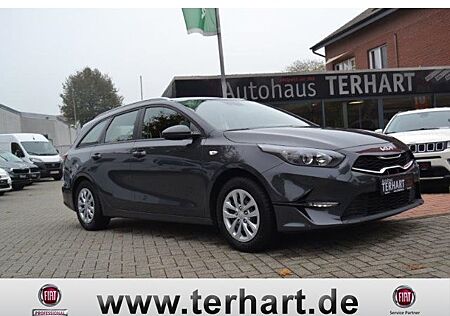 Kia Cee'd Ceed SW 1.5 T-GDi A7 DCT Silver SHZ LenkradHZG S