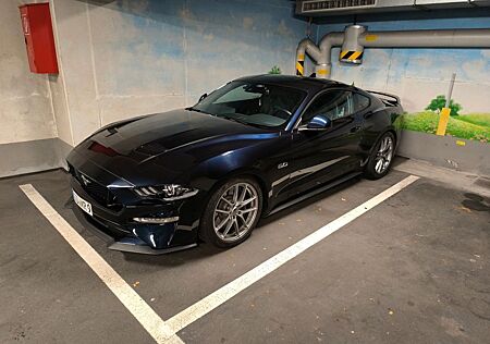 Ford Mustang GT 5.0 V8 | Recaro | OZ Racing | Tiefer