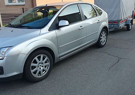 Ford Focus 1,6TDCi 80kW DPF Ghia Ghia
