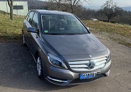 Mercedes-Benz B 200 CDI BlueEFFICIENCY -