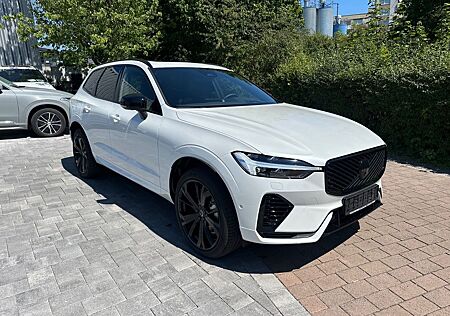 Volvo XC60 T8 ULTRA BLACK+BEL.SITZE+AKUSTIK+PANO