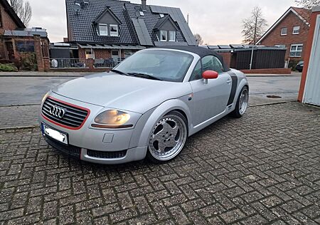 Audi TT Roadster 1.8T 110KW -