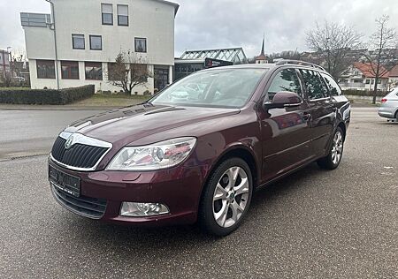 Skoda Octavia Ambiente- Behindertengerechtes Fahrzeug-