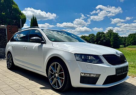 Skoda Octavia 2.0 TDI DSG RS Combi RS