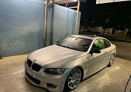 BMW 335 gebraucht kaufen BMW 335i xDrive Coupé -