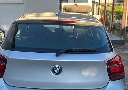 BMW 118i Sport Line Sport Line
