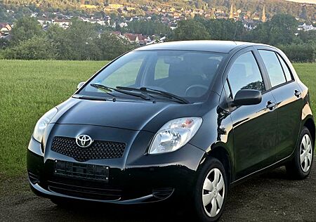 Toyota Yaris . ideal für Anfänger