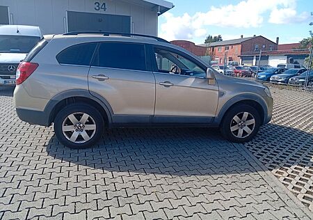 Chevrolet Captiva 2.4 LS 2WD 7 Sitzer Klima LPG