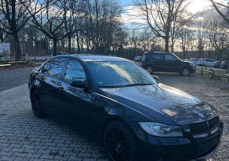 BMW 318i E90 | TÜV 07/26
