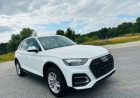 Audi Q5 2.0 TDI Business/Quattro/Diesel/Automatik/Nav