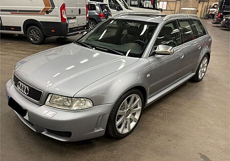 Audi RS4 B5 2.7 quattro Scheckheft Sammler Sommerauto