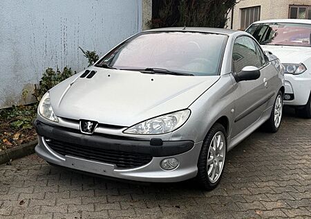 Peugeot 206 CC Platinium 135 TÜV 06.2025