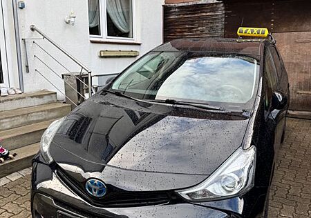 Toyota Prius + Taxi
