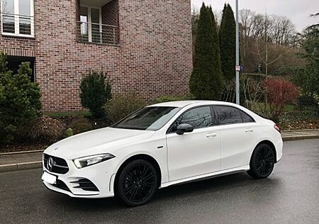 Mercedes-Benz A 250 e Advanced DCT Advanced