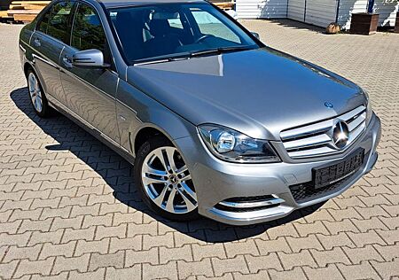 Mercedes-Benz C 250 AVANTGARDE Autom. AVANTGARDE
