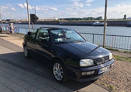 VW Golf Volkswagen 1.8 Joker Cabrio - Black Edition