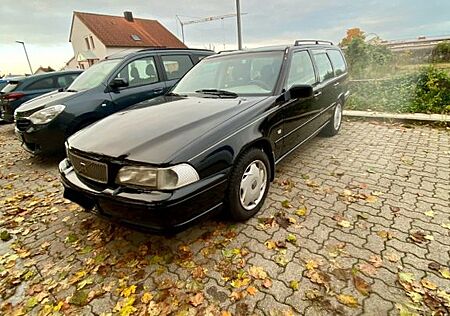 Volvo V70 2.0-10V LPG Gas Tüv Neu Inspektion Neu