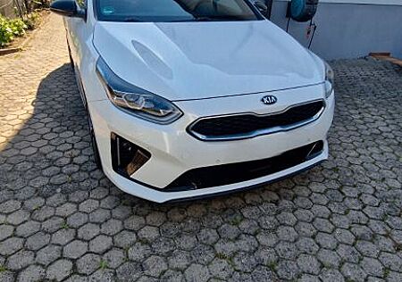 Kia Cee'd / Ceed 1.5 T-GDI 48V DCT GT Line GT Line