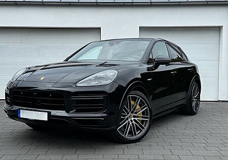 Porsche Cayenne Coupe Turbo S E-Hybrid