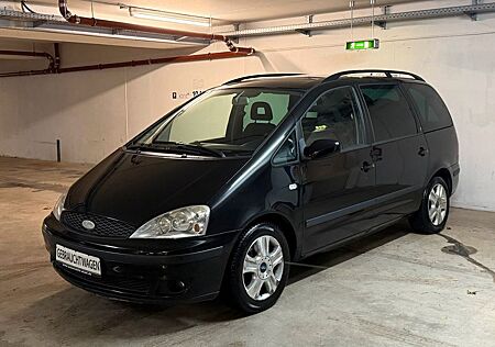 Ford Galaxy 2.8 V8 *Ghia* 7.Sitzer* AHK* Xenon* PDC*
