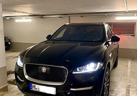 Jaguar F-Pace AWD R-Sport Automatik 2.0 Pano*Navi