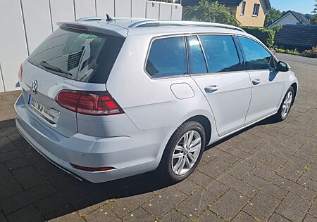 VW Golf Volkswagen 1.6 TDI BMT Comfortline Variant Comfortline