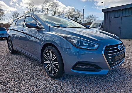Hyundai i40 cw blue Premium/Automatik/Navi/Leder/TüvNeu
