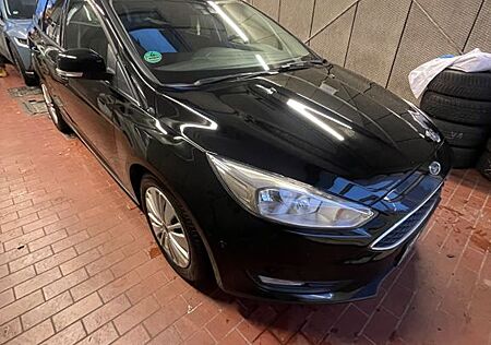 Ford Focus 1,5 TDCi 88kW PowerSh. Titanium Turnie...