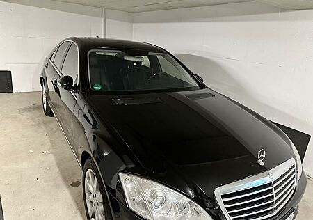 Mercedes-Benz S 320 CDI -
