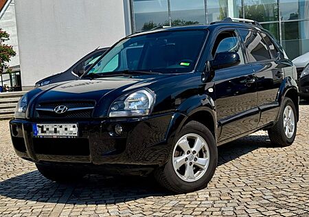 Hyundai Tucson 2.7 GLS LPG 4WD Aut. Leder *VOLL*