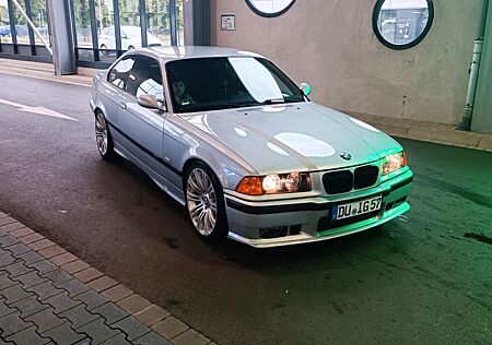 BMW 328i Coupe El. Ausstellfenster
