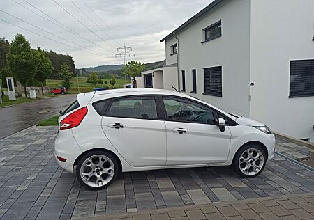 Ford Fiesta 1,25 60 PS 118.000km TÜV bis 02.2027