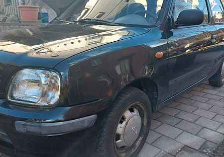 Nissan Micra 1.0 Salsa