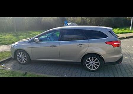 Ford Focus 2,0 TDCi 110kW PowerSh. Titanium Turni...