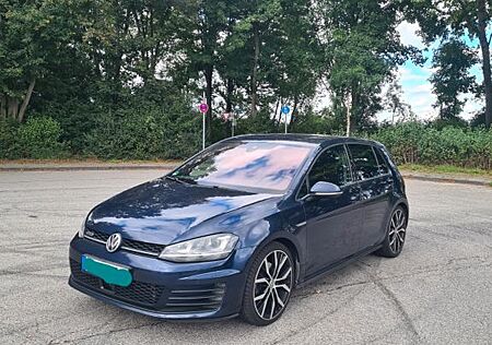 VW Golf Volkswagen 2.0 TDI DSG BMT GTD GTD