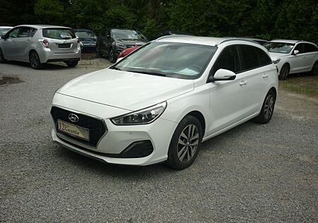 Hyundai i30 cw Style* NAVI* Kamera* Sitzheizung*