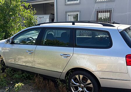 VW Passat Variant Volkswagen 1.9 TDI BlueMotion Variant Bl...