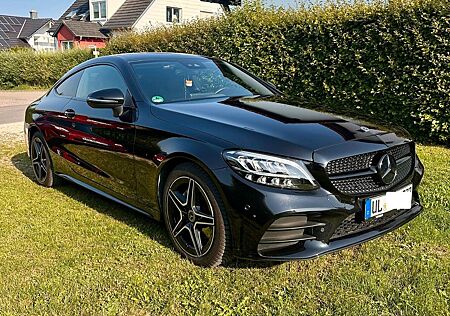 Mercedes-Benz C 200 Coupé AMG Line | Automatik | Night-Paket