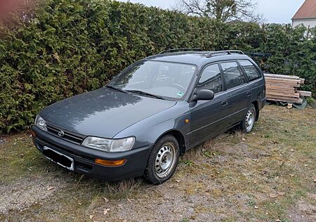 Toyota Corolla 1.4 XLi Combi XL