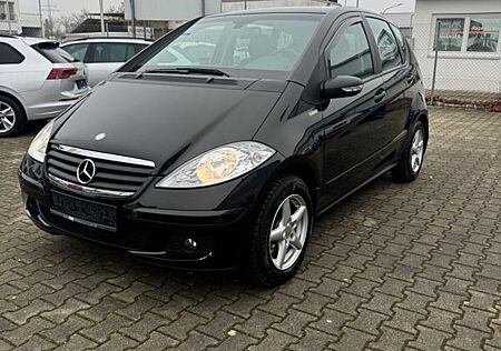Mercedes-Benz A 150 *PDC*TEMPOMAT*SCHECKHEFT*AUTOMATIK*AHK*