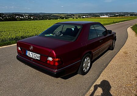 Mercedes-Benz 230 CE C124 SSD sehr guter Zustand
