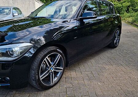 BMW 116i Sport Line Sport Line