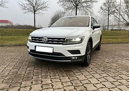 VW Tiguan Allspace Volkswagen 2.0 TDI SCR 140kW DSG 4MOTIO...