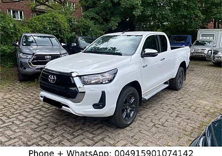 Toyota Hilux 2.4 Diesel 1,5-Cab 4x4 Navi Kamera B25