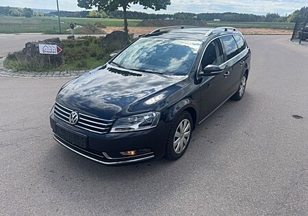 VW Passat Variant Volkswagen Highline BlueMotion*Navi*SHZ*Alu*