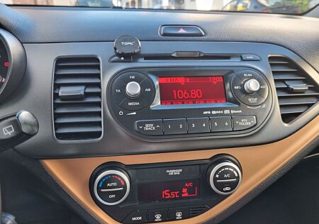 Kia Picanto 1.0 Fifa World cup Edition