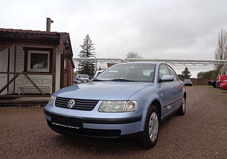 VW Passat Volkswagen 1.6 Limo