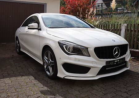 Mercedes-Benz CLA 200 AMG Line