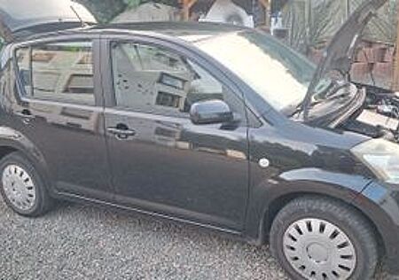 Daihatsu Sirion 1.3 Auf Wunsch TÜV neu !!!