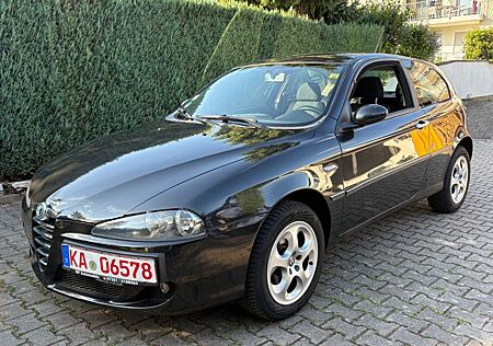 Alfa Romeo 147 ** TÜV und Service neu**
